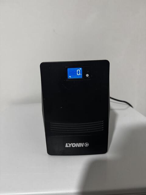 UPS Lyonn CTB-2000 LCD 2000VA / 1200W