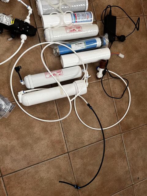 Sistema de ósmosis inversa y filtrado de agua